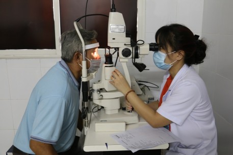 Khám tầm soát bệnh Võng mạc đái tháo đường cho bệnh nhân mắc bệnh Đái tháo đường tại Đà Nẵng