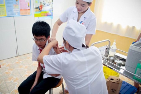 CHỦNG NGỪA VACCIN - NÊN HAY KHÔNG ?