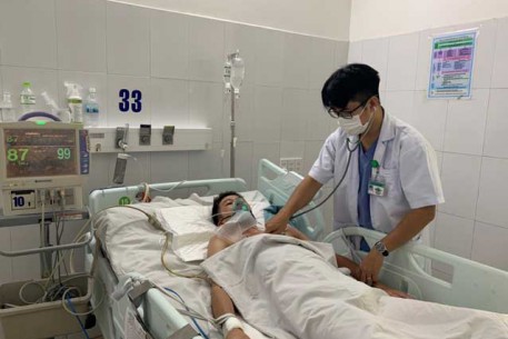 BỆNH VIỆN ĐÀ NẴNG: CỨU SỐNG BỆNH NHÂN NGỪNG THỞ HƠN 20 PHÚT NHỜ QUY TRÌNH BÁO ĐỘNG ĐỎ