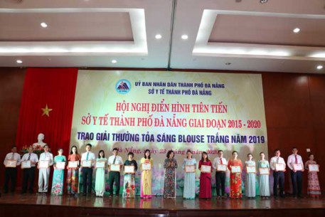 HỘI NGHỊ ĐIỂN HÌNH TIÊN TIẾN GIAI ĐOẠN 2015 - 2020 VÀ TRAO GIẢI THƯỞNG “TỎA SÁNG BLOUSE TRẮNG” NĂM 2019