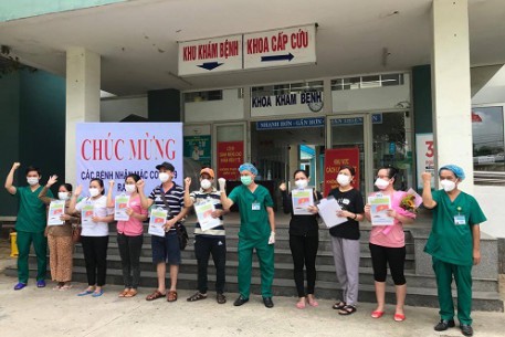 NGÀY 20/8: THÊM 10 BỆNH NHÂN COVID-19 ĐƯỢC XUẤT VIỆN