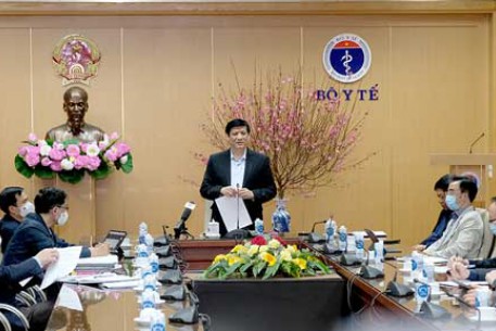BỘ TRƯỞNG BỘ Y TẾ: CÁC ĐỊA PHƯƠNG PHẢI NHANH HƠN, MẠNH HƠN, QUYẾT LIỆT HƠN TRONG PHÒNG CHỐNG DỊCH COVID-19