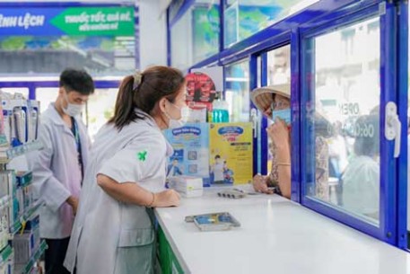 CÁC NHÀ THUỐC ĐÓNG VAI TRÒ LÀ “LÁ CHẮN” TRONG PHÒNG CHỐNG DỊCH COVDI-19