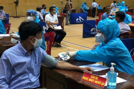 Đà Nẵng tiếp tục triển khai tiêm vắc xin nhắc lại phòng COVID-19 AstraZeneca cho hơn 130.000 người