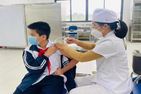 Những đối tượng tiêm chủng vaccine bắt buộc