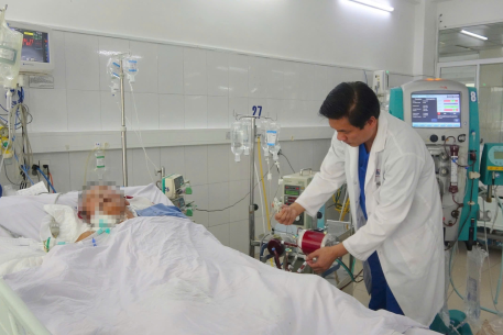 Bệnh viện Đà Nẵng cứu sống nam thanh niên bị điện giật ngưng tim 60 phút