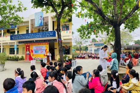 Đẩy mạnh truyền thông về phòng chống sởi cho học sinh trong trường học