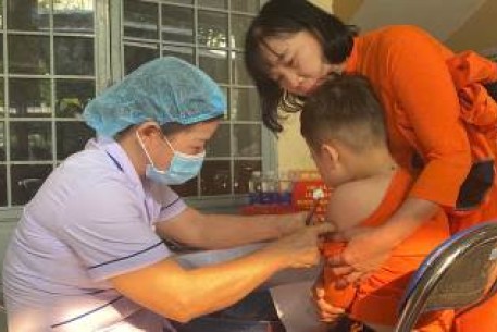 Hơn 6.100 trẻ sẽ được tiêm chủng vắc xin phòng chống bệnh Sởi tại quận Liên Chiểu