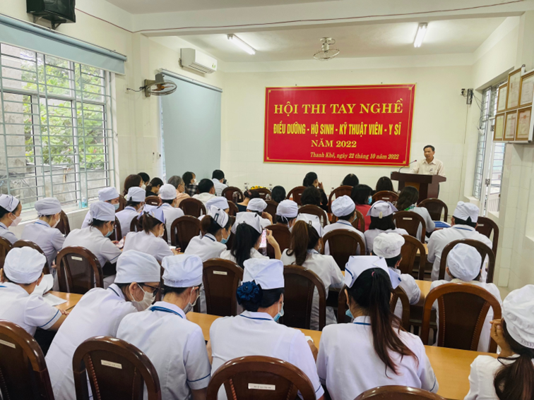 Hoi thi tay nghe