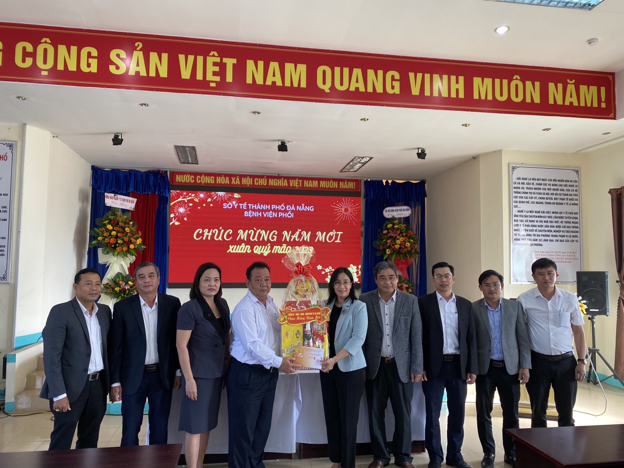 HĐND thanh pho chuc tet 1
