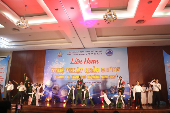 văn nghệ 1