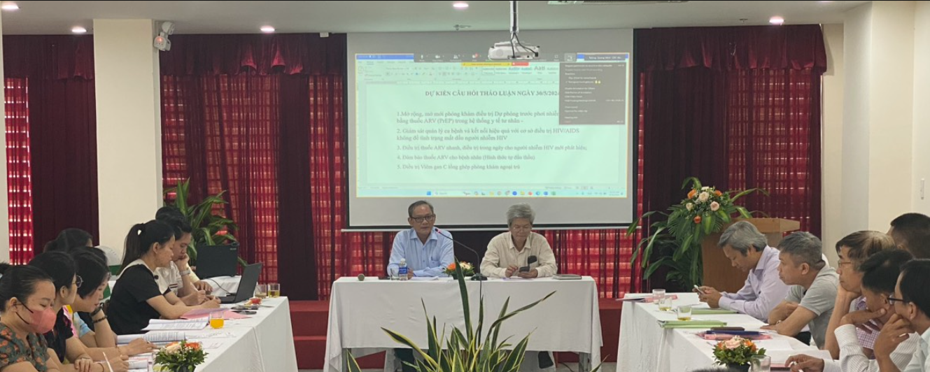 họp trien khai HIV