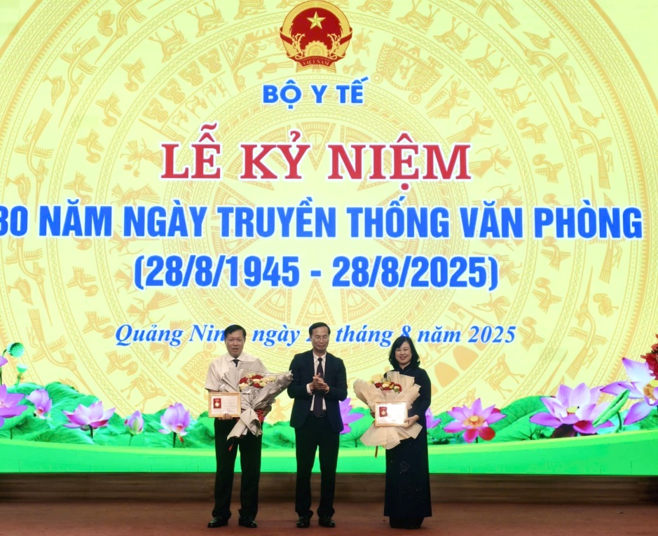 80 năm văn phòng Bộ
